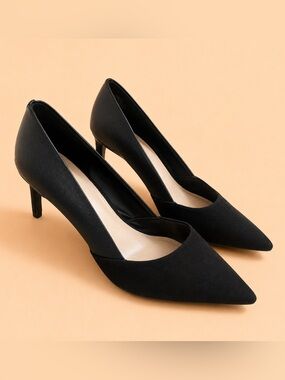 KATE & MEL POINTED TOE HEELS